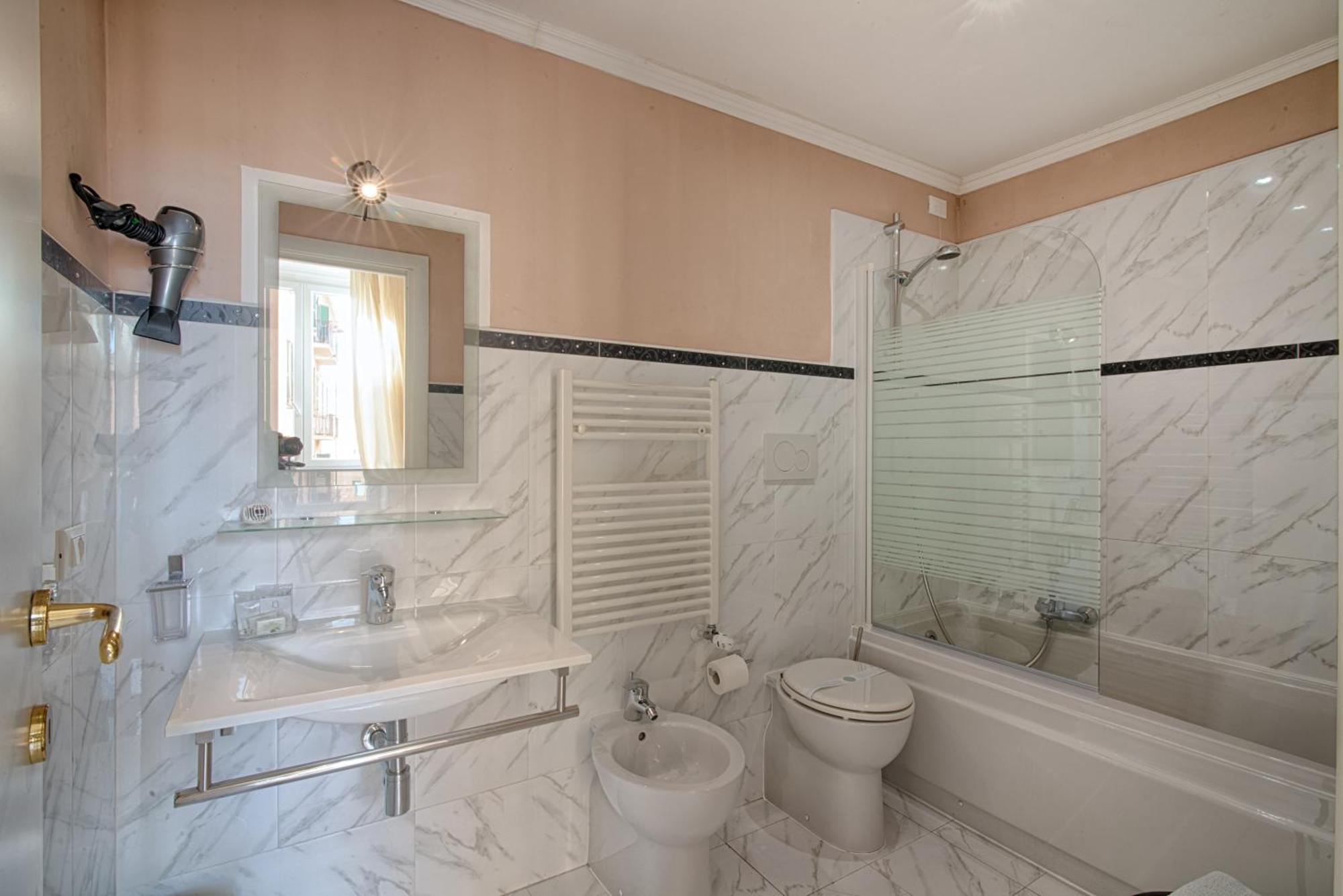 Home Grifondoro Affittacamere جنوة المظهر الخارجي الصورة